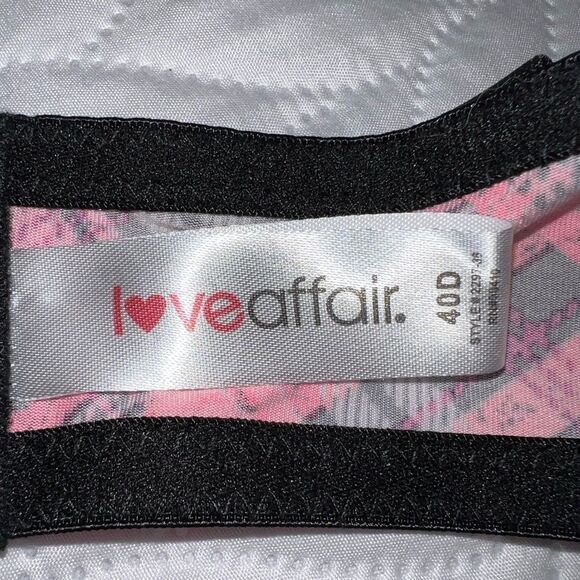 Love Affair cute pink white and plaid bra. New - Picture 7 of 8